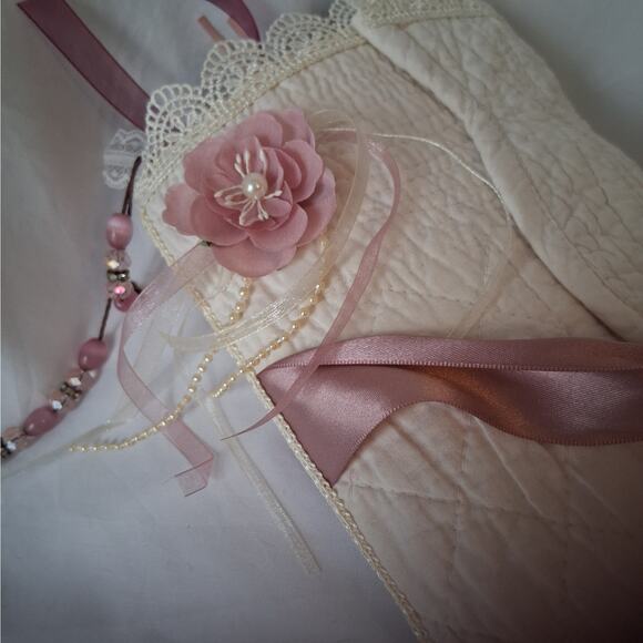 Victorian Junk Journal Scrapbook
w/ Cards, Bookmarks, Die Cuts & Nostalgia - Picture 16 of 16